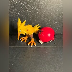 2001 Pokémon toys / set of 2